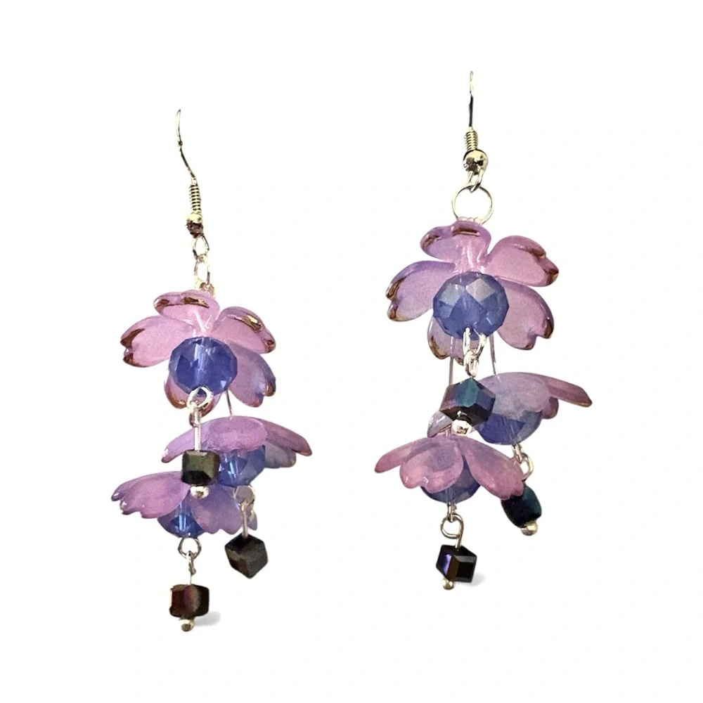 Fairy Earrings with Lucite Flowers and Crystals on 925
Stamped Hooks - Picture 5 of 7
